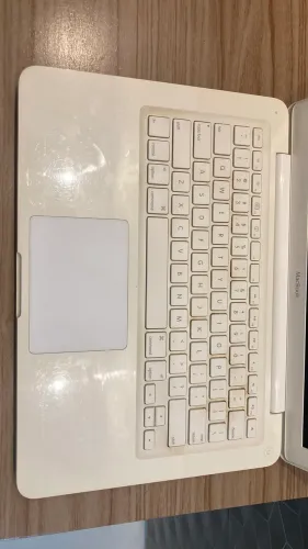 MacBook white 