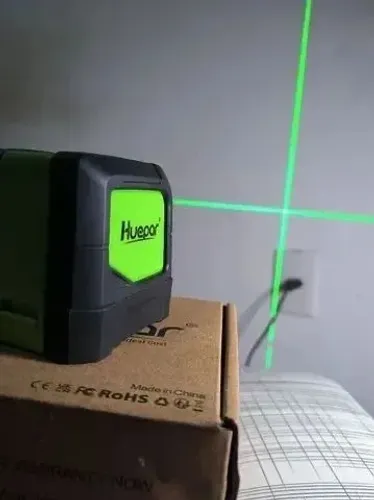 Nivel a Laser Profissional 2 Linhas Verde