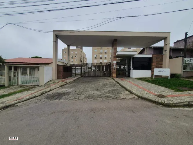 Apartamento semimobiliado com 02 dormitórios