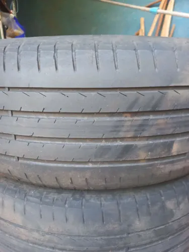 Pneu para carro