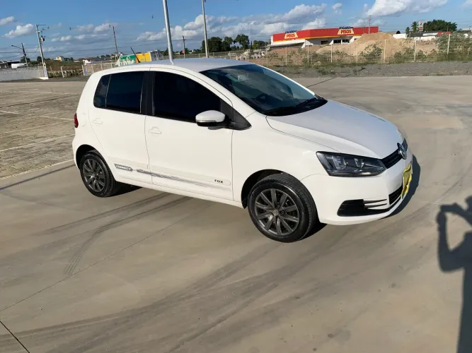 Volkswagen Fox Trendline 1.0 Flex 12V 5P 2017