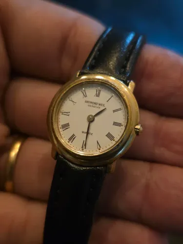 Relógio feminino Raymond Weil suíço original anos 80 plaquê de ouro 18k quiet luxury 25mm