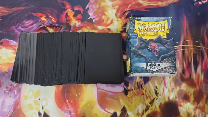 Sleeve dragon shield Black matte 73 unidades