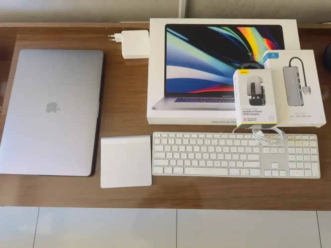 MacBook Pro 16