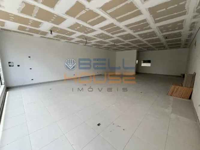 Salão comercial, 4 banheiros - Vila Bastos, Santo André