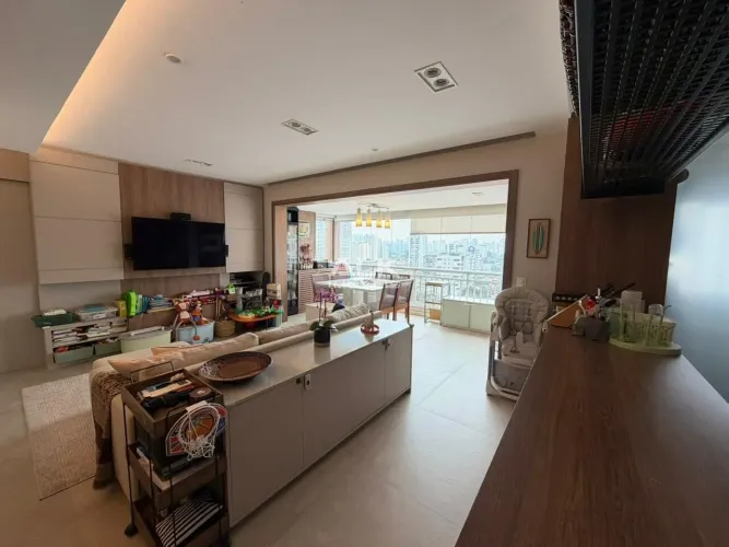 Apartamento para alugar com 92m², 2 suítes e 2 vagas