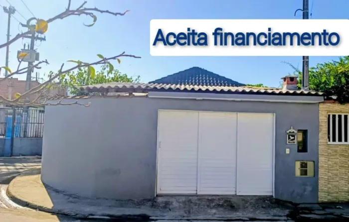 Casa Térrea à Venda no Vitória Park  Guarujá/SP | 2 Dormitórios | Quintal | 2 Vagas