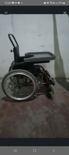 Cadeira de rodas infantil