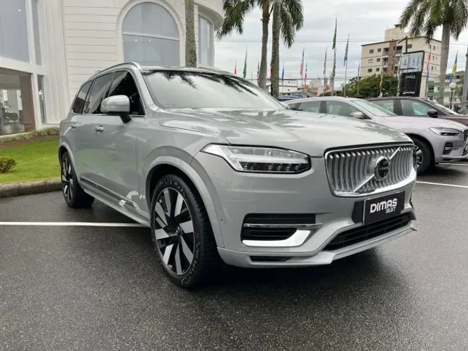 Volvo XC 90 T-8 Ultra 2.0 AWD (híbrido) 2025