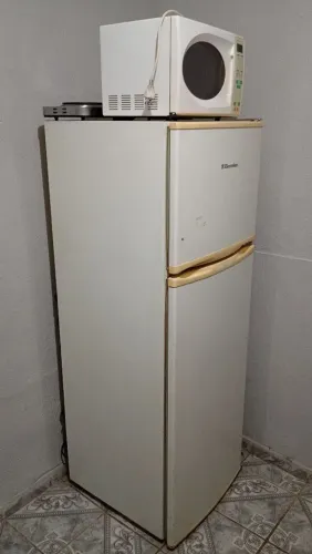 Geladeira ELECTROLUX 2 compartimento