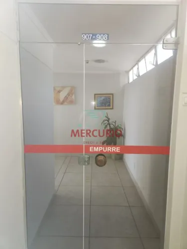 Sala Comercial com 30m² para Locação ou venda no centro, Bauru - SP