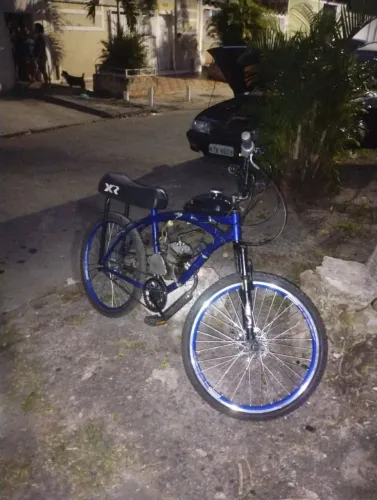 Vendo bicicleta motorizada.