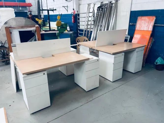 MESA ESTAÇÃO DE TRABALHO COM GAVETEIRO
