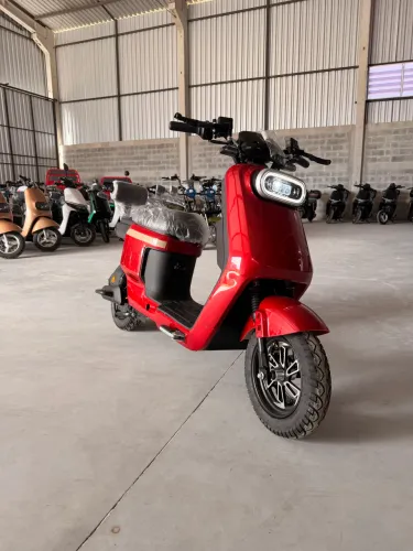 Moto elétrica - 1000 watts . Diferenciada - muito forte . Montadora em Taubaté .