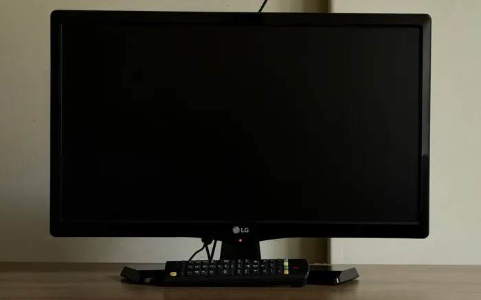 TV / Monitor LG 20" com Controle Remoto Original - Excelente Estado!