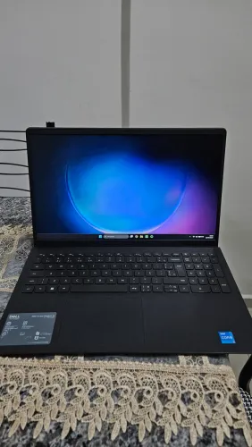 Notebook Dell Inspiron 15 3520 - i5-1235U, 16GB RAM, 512GB SSD, Tela 120Hz - Impecável!