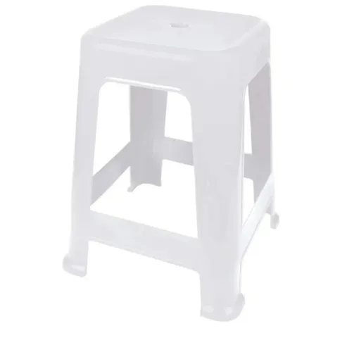 4 Banquinho s de plástico branco resistente