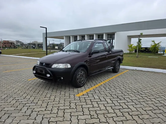 Fiat Strada Adventure 1.8 MPI 8V 103cv CE 2004