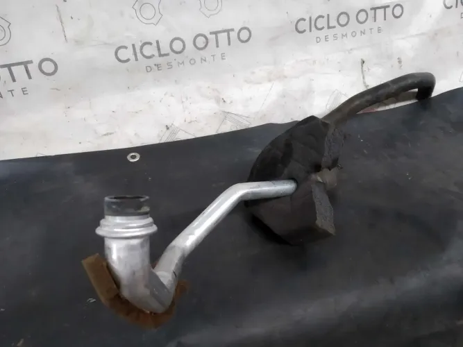 Cano De Saída De Água Ar Quente Sentra 08 A 13