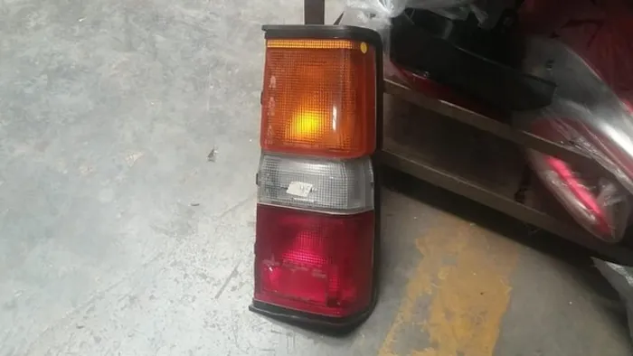 Lanterna Nissan Pathfinder 1992 1993 1994 1995