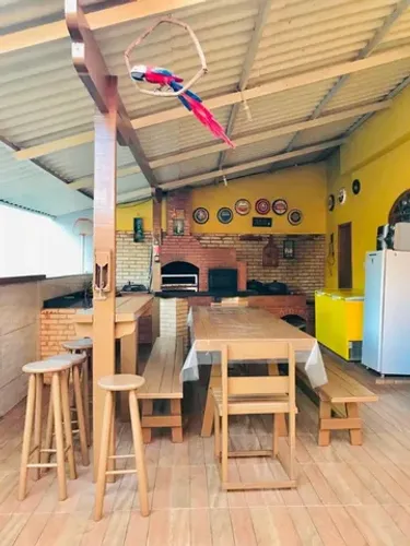 Venha curtir a praia de Setiba Guarapari temos 02 casas para temporada
