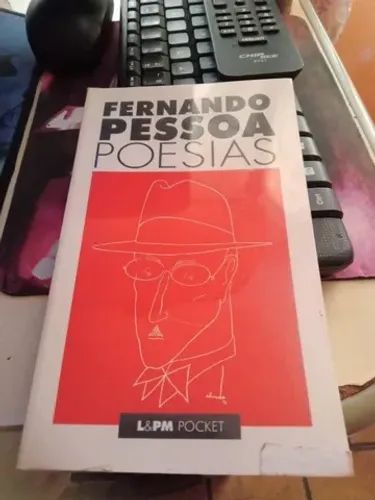 Livro Fernando Pessoa Poesias