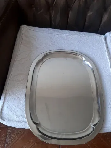 Bandeja de metal oval