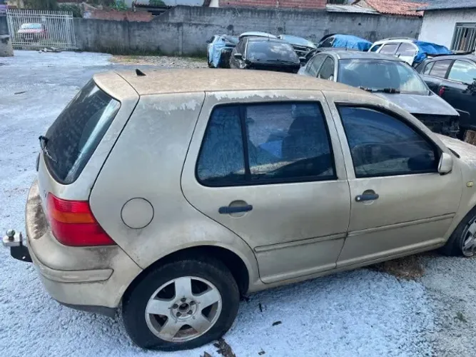 Vw Golf 2.0 2002 Sucata para retirada de peças 