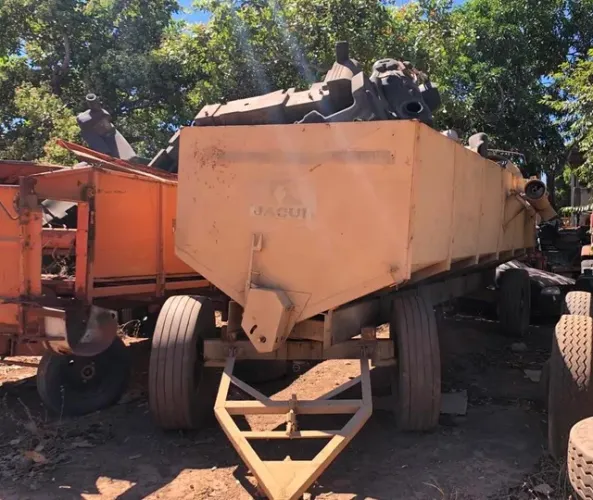 Graneleiro 15 ton 04 rodas, Jacui 