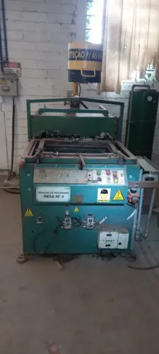 MESA DE MOLDAGEM Nº 04 - Máquina de Moldagem Vacuum Formin