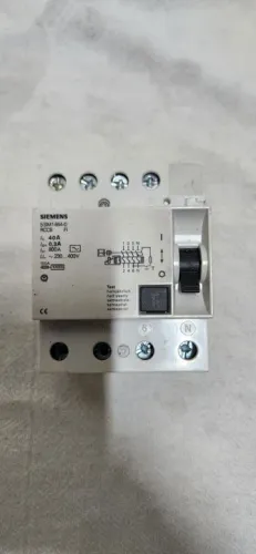 Disjuntor DR 40A 4P Siemens 5SM1644-0