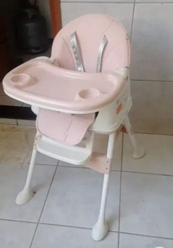 Cadeirinha de alimentação