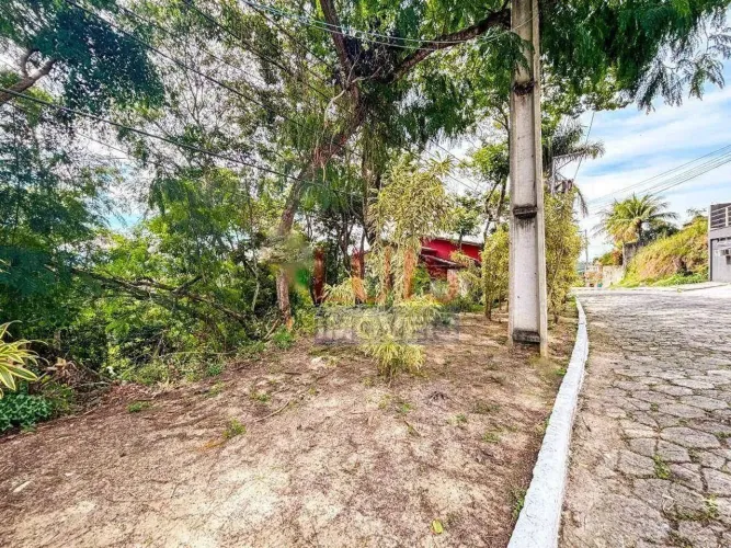Terreno à venda, 584 m² por R$ 120.000,00 - Pendotiba - Niterói/RJ