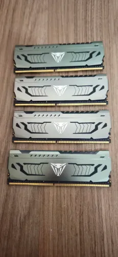 Kit DDR4 32gb(4x8) 4400mhz Patriot Viper