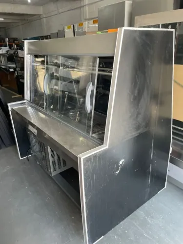 Balcão de açougue refrigerado 2m semi novo (Ester)