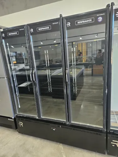 geladeira expositora 3 portas 0 a 7 graus nova