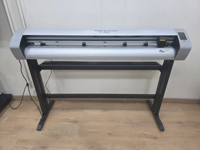 Plotter de recorte 1,20