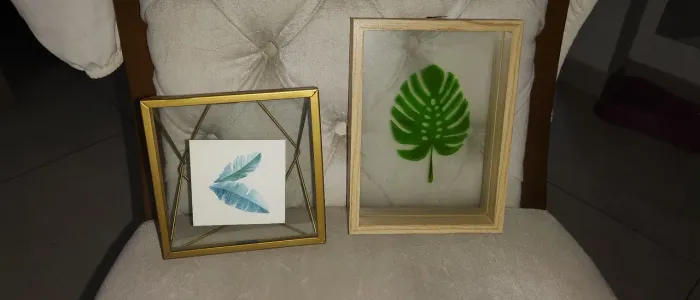 2 quadrinhos decorativos de vidro