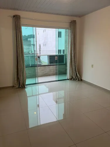 Aluga-se Apartamento de 1 quarto