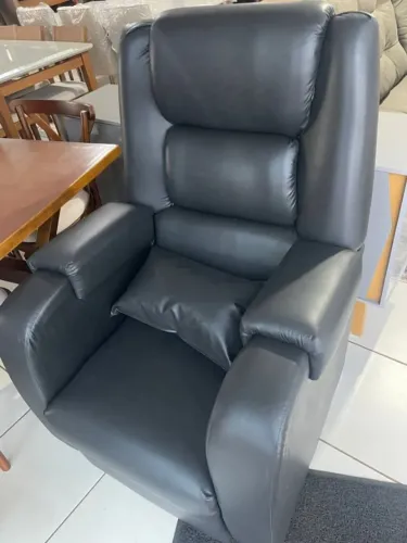 POLTRONA DO PAPAI EM CORVIN NOVA