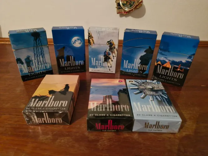 Coleção antiga caixa de marlboro