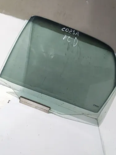 Vidro Traseiro direito gm/Corsa 98/00