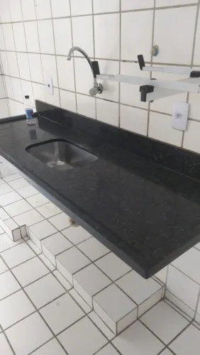 Vendo mármore e granito