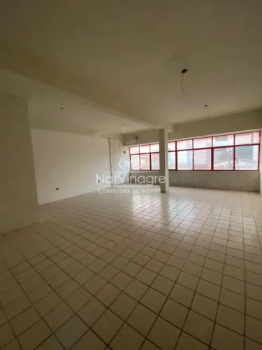 Galeria Costa Mar a Venda em Candeias, localização privilegiada,