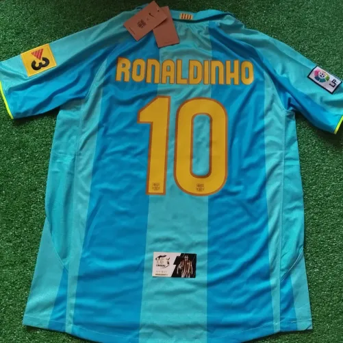 Camisa Retrô Barcelona Oficial Ronaldinho 2007/08 - Away Camp Nou