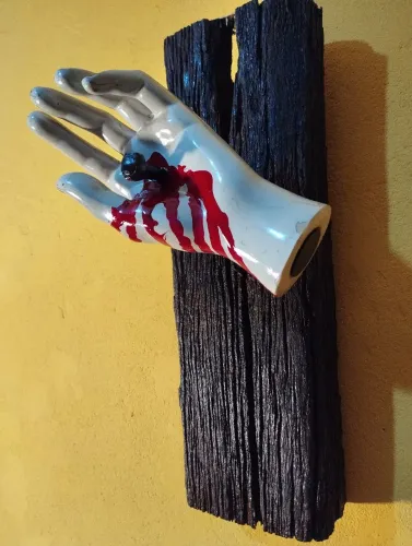 Escultura Mão de Cristo