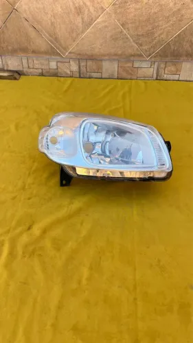 Farol automotivo Cromado Uno 2012 Direito