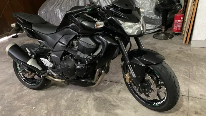 Kawasaki Z750 2010