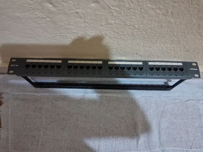 PATCH PANEL CAT5E FURUKAWA ÓTIMO ESTADO!