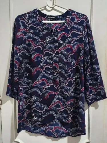 Blusa Express Original - Estampa Moderna e Única